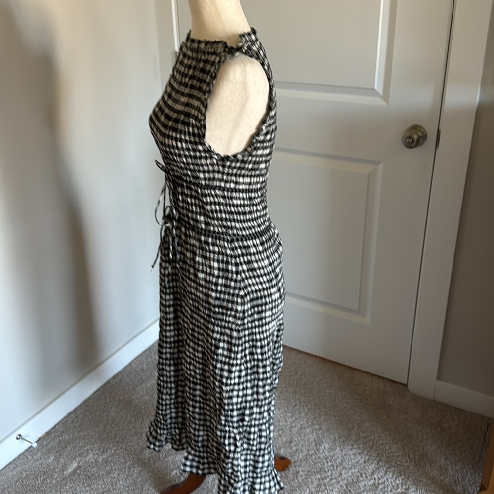 DÔEN Rosella Smocked Plaid Knee-Length Dress Black White Gingham Medium - Picture 8 of 11